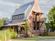 Brick And Mortar Cottage
Site
Solomon Colors
