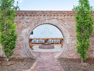 Brick Moon Gate
Site
Solomon Colors

