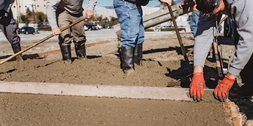 Integral Color Concrete, Installing Concrete
Site
Solomon Colors
