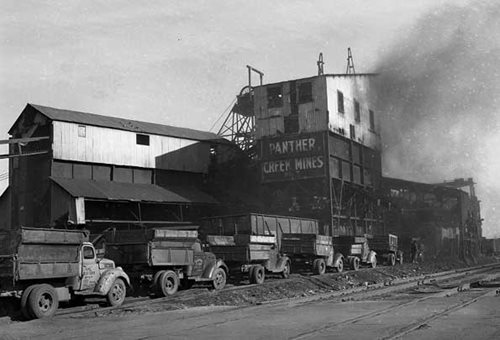 1952-Panther-Creek-Mine-No5
blog
Solomon Colors
