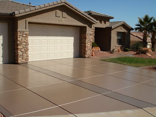 Colored Concrete Driveway, Fiber Reinforced
Site
Solomon Colors
