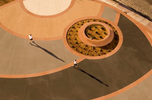 Colored Concrete
Site
Solomon Colors
