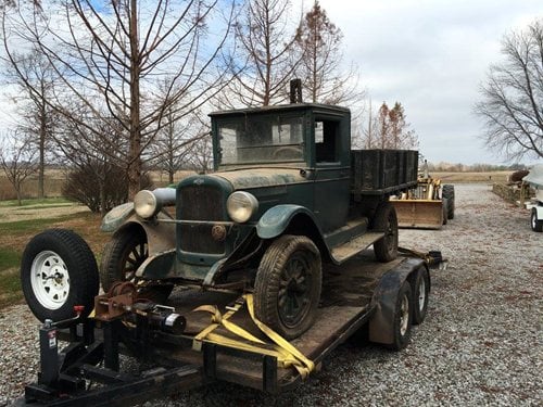 Old 1927 Dump Truck, Before Restoration
Site
Solomon Colors
