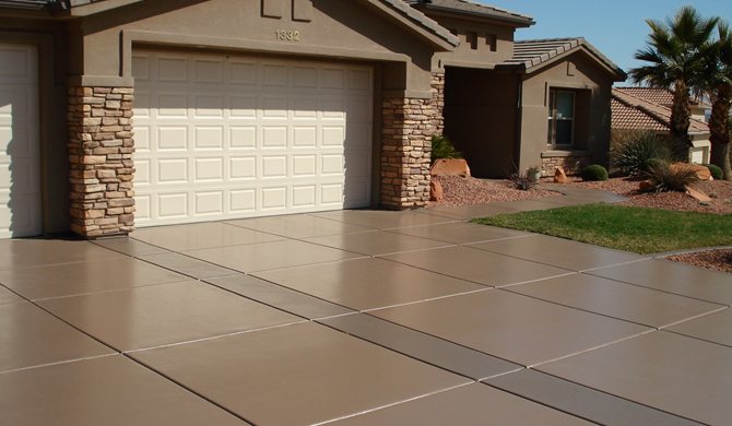 Colored Concrete Driveway, Fiber Reinforced
Site
Solomon Colors
